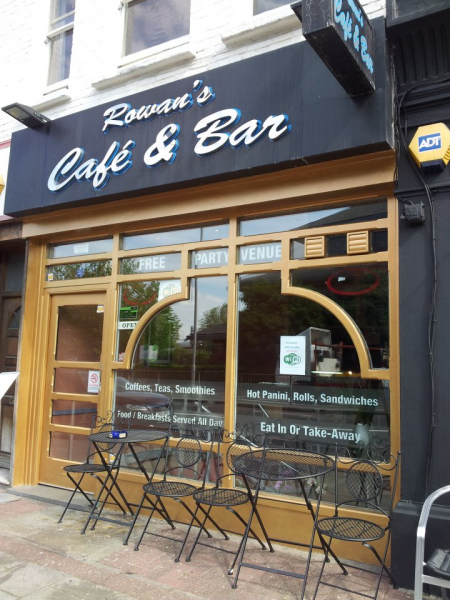 Rowan's Cafe & Bar