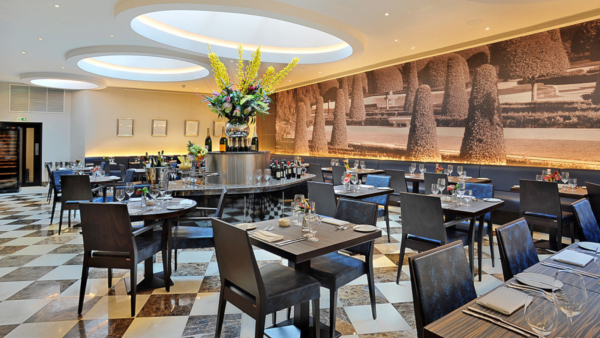 The Crescent Restaurant and Lounge at The Montcalm London Marble Arch The Crescent Restaurant and Lounge at The Montcalm London Marble Arch
