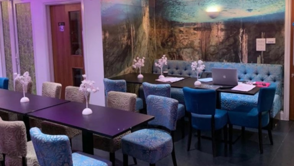 V Lounge
