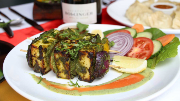 Thali Thali Indian in Woking, Surrey | The Gourmet Society Diners Card